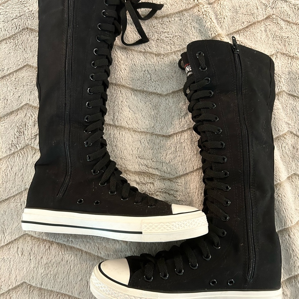 Yuanbu Canvas Women’s Lace Up Mid Calf Sneakers. Sz6 Black. Excellent Condition - Picture 4 of 10